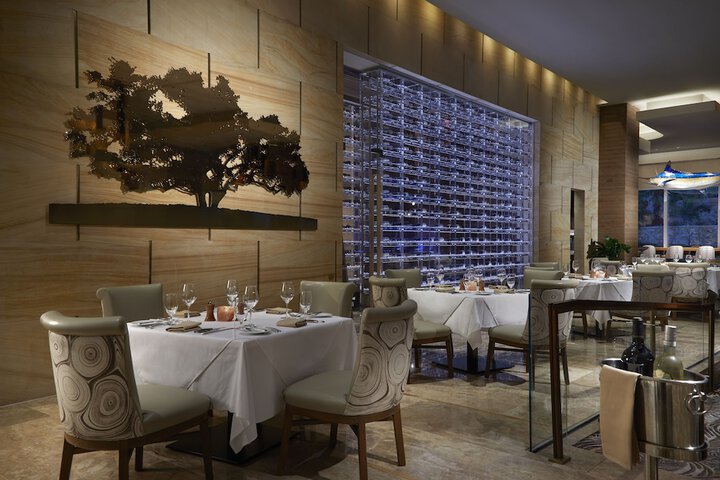 Dining 42 of 87