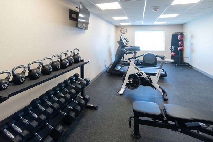 Holiday Inn Express and Suites Moose Jaw by IHG