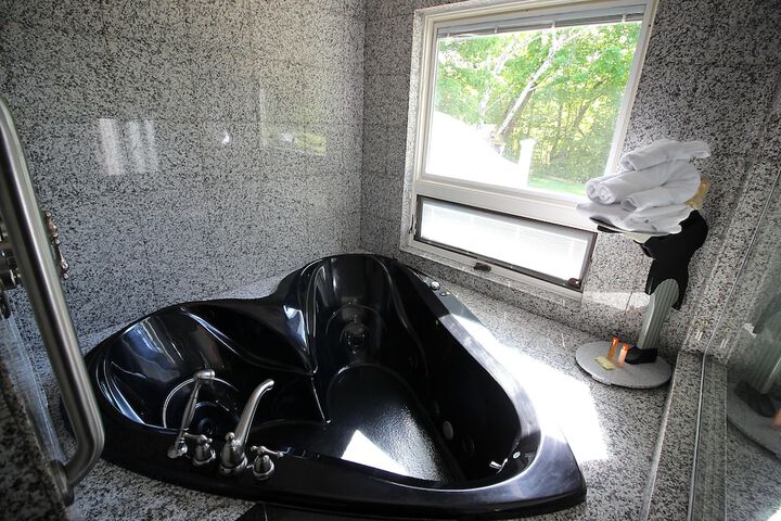 Hot Tub 144 of 153
