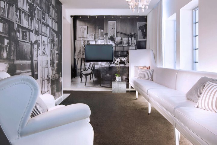 Room 42 of 63