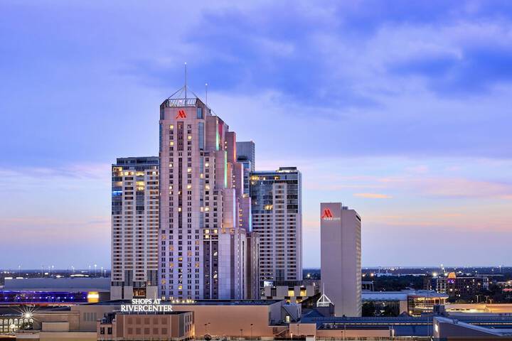 Hotel 4 of 91