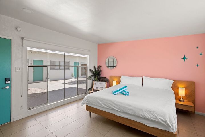Room 44 of 59