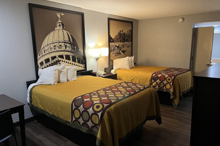 Room 28 of 31