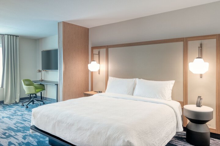 Room 8 of 23