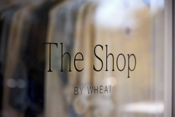 Gift Shop 146 of 155