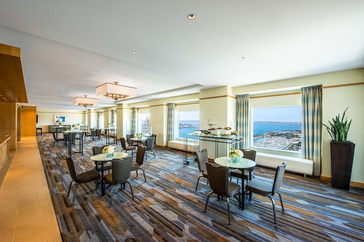 Hilton San Diego Bayfront