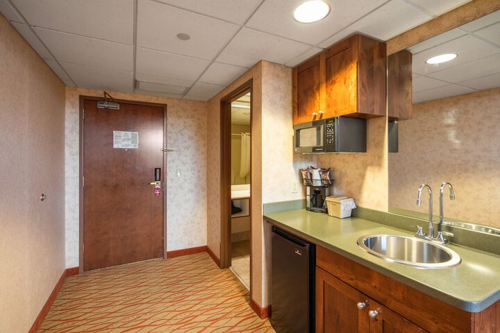 Room 25 of 69