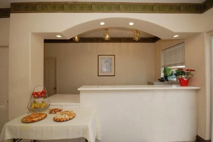 Hotel Interior 7 of 19