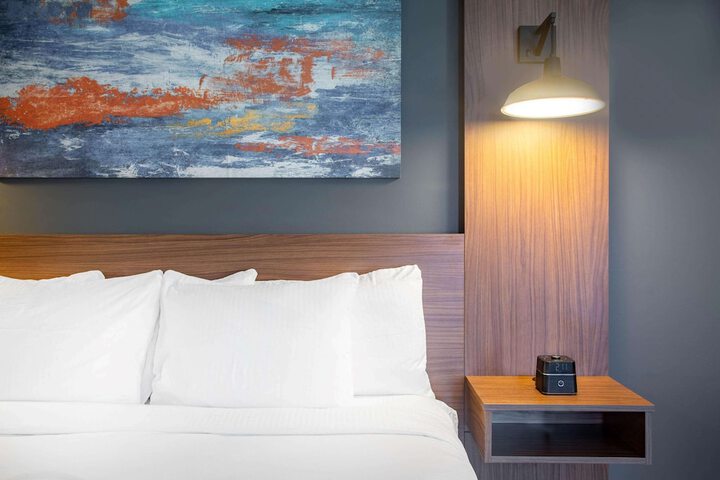 Room 25 of 31