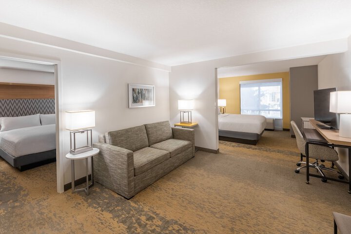 Room 15 of 39