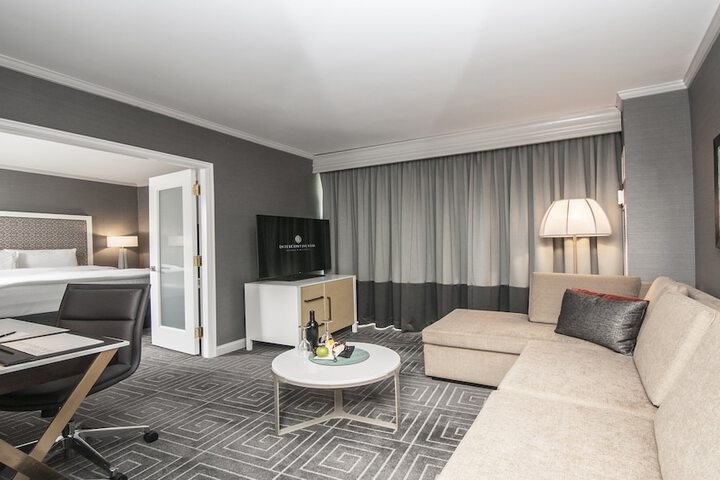 Room 40 of 90