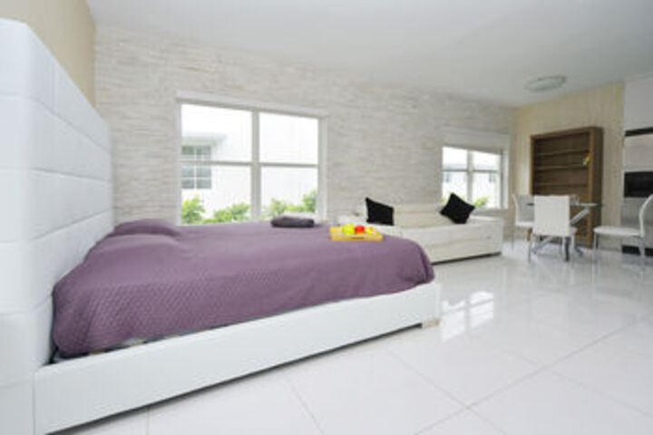 Lincoln Road Apartments