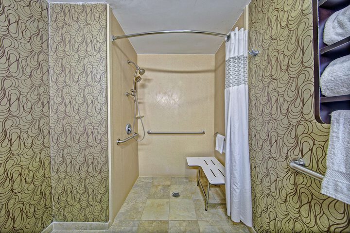 Room 8 of 29