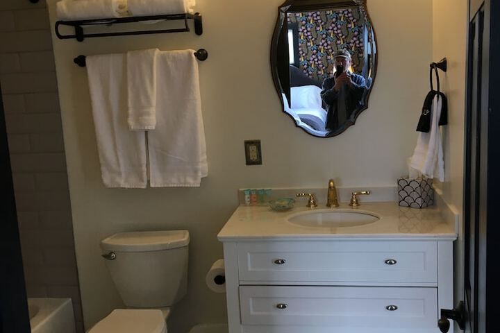 Room 55 of 92