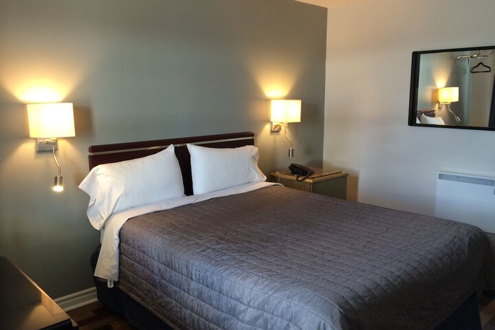 Room 21 of 83