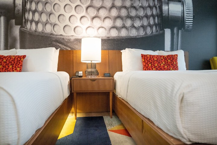 Room 42 of 58