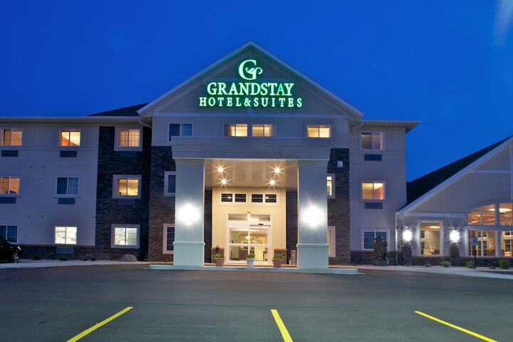 Hotel 3 of 34