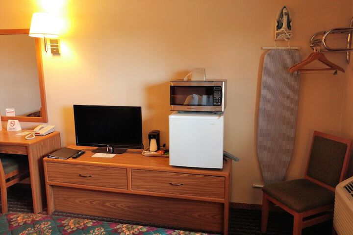 Room 9 of 31