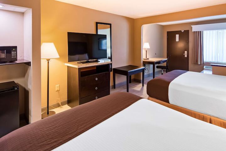 Room 15 of 21