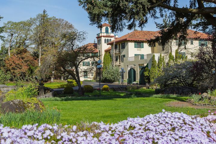 Columbia Gorge Hotel and Spa