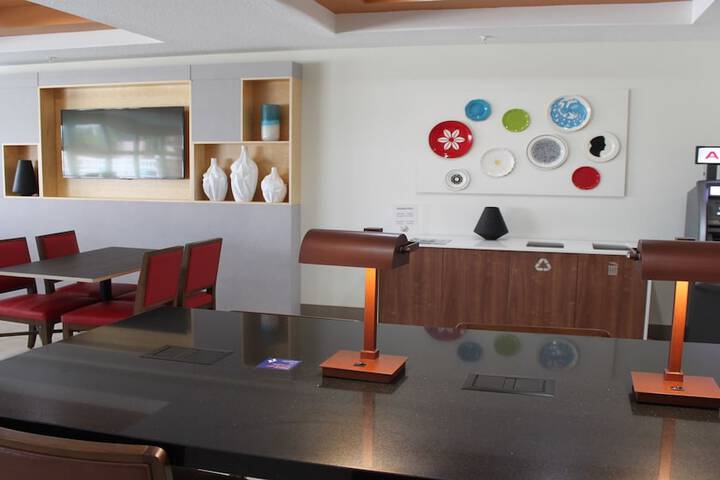 Holiday Inn Express Hotel & Suites Orlando South-Davenport by IHG