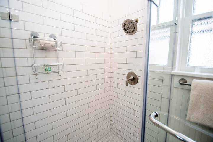 Room 15 of 84