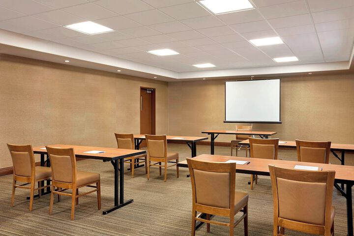 Four Points by Sheraton Regina
