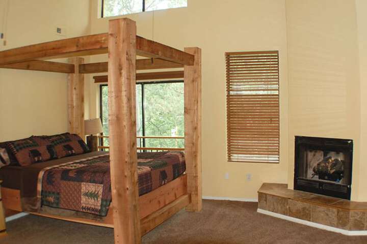 Upper Canyon Inn & Cabins