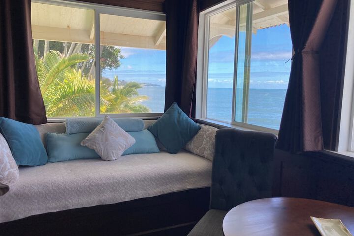 Hilo Bay Oceanfront B & B