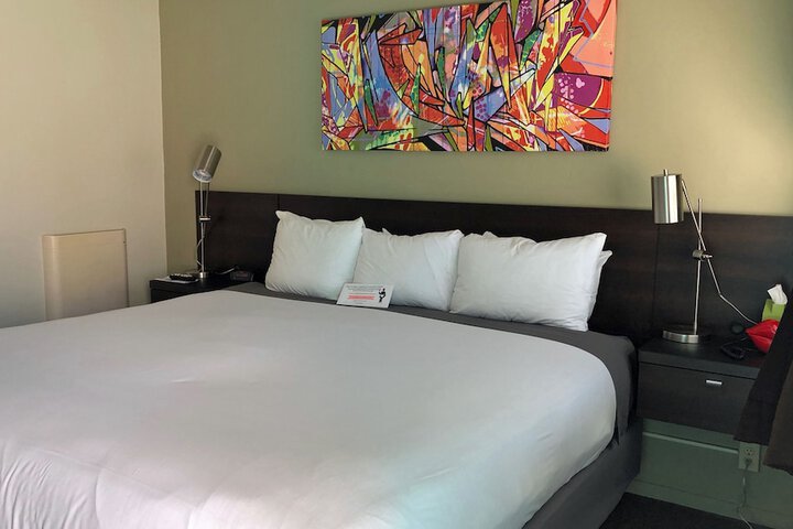 Room 17 of 47