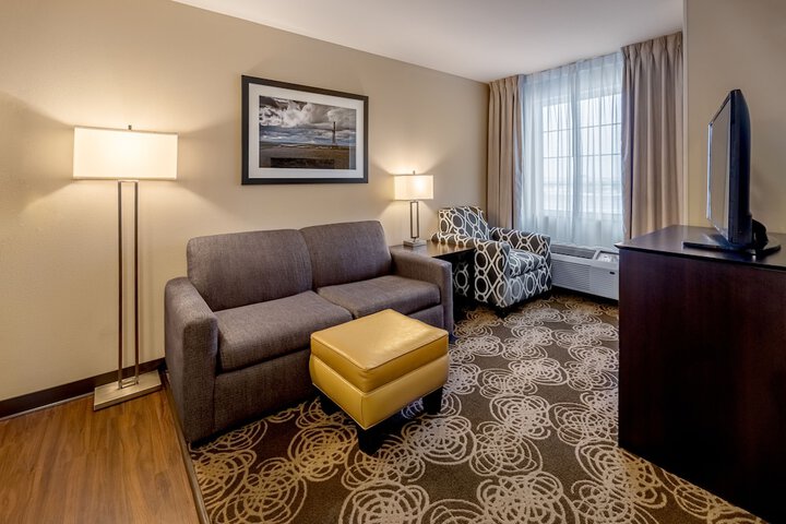 Room 13 of 28