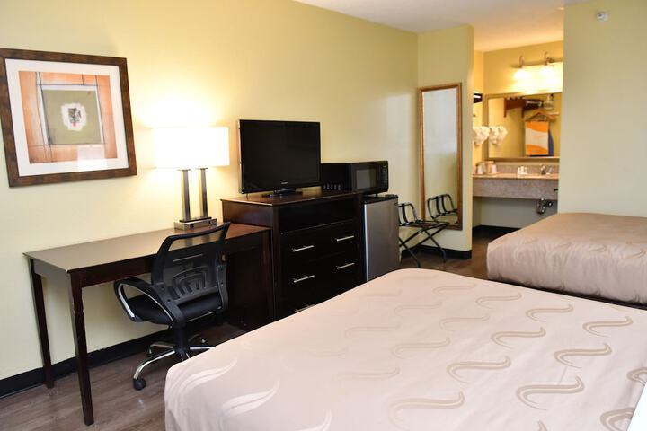 Room 41 of 69