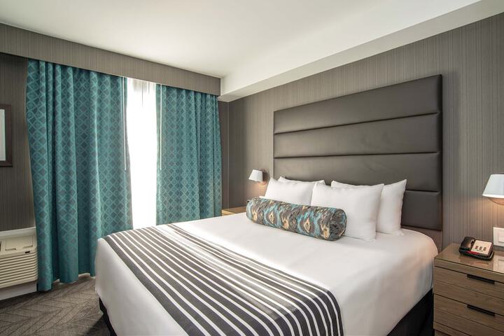 Room 44 of 61