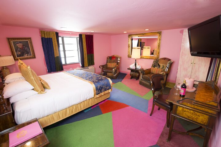 Room 385 of 461