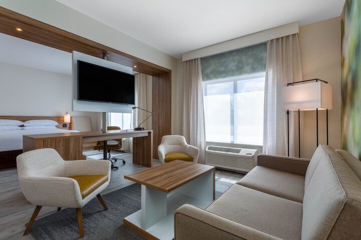 Room 25 of 34