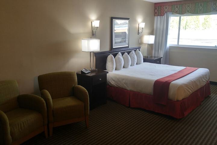 Room 22 of 32