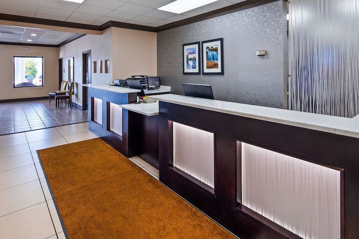 Hotel Interior 4 of 14