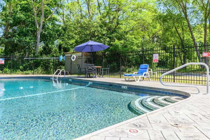 Pool 7 of 41