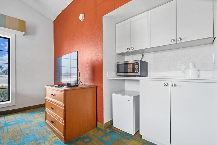 Room 40 of 51