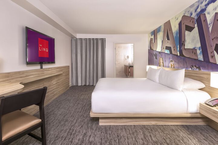 Room 43 of 90