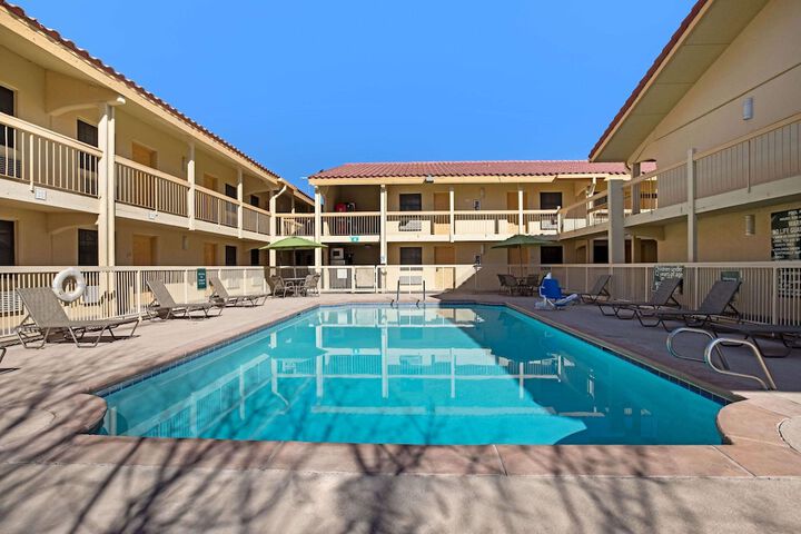 Pool 2 of 19