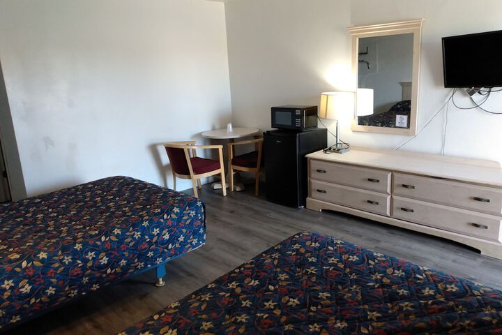 Room 33 of 34