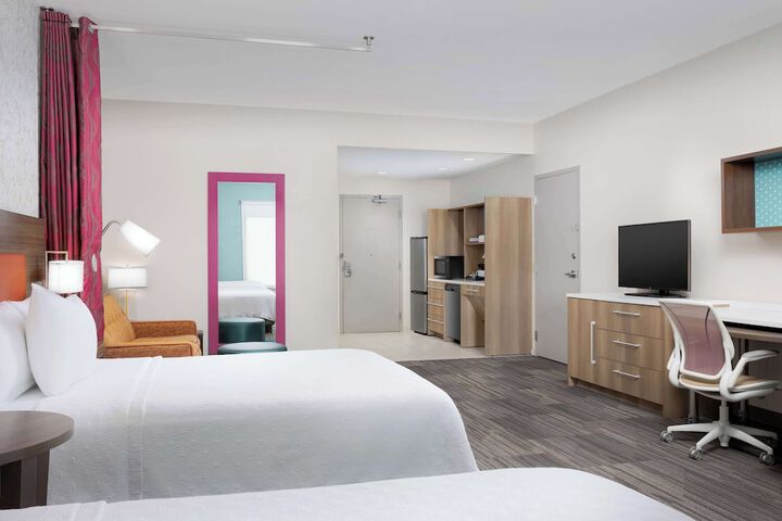 Room 25 of 44