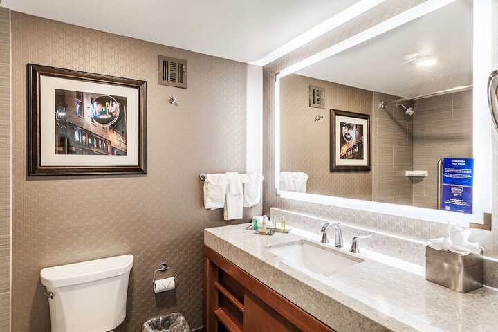 Room 41 of 67