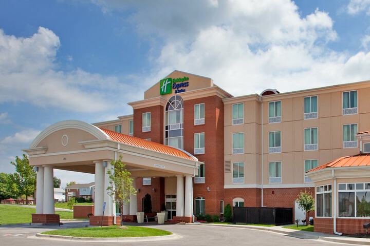 Hotel 5 of 59
