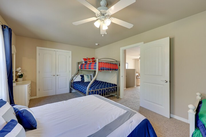 Lakefront Home w / Shared Boat Ramp in Grove!