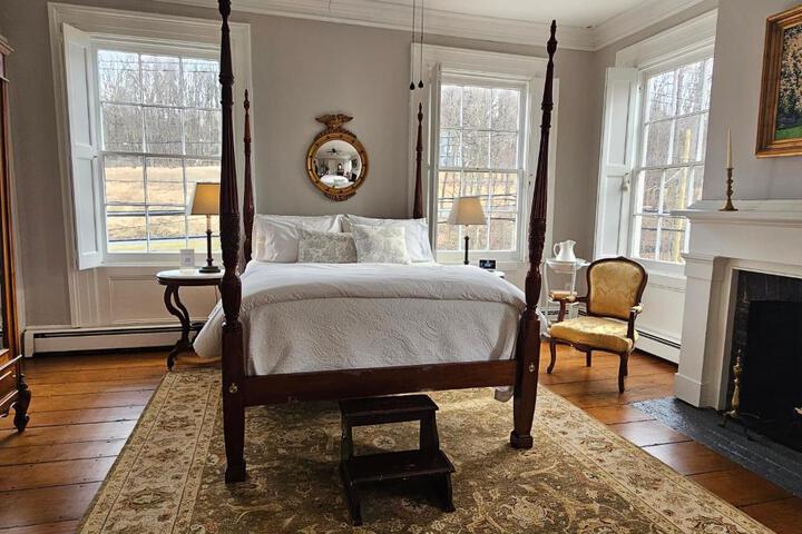 Peach Grove House