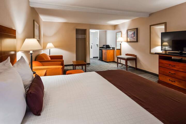 Room 6 of 27