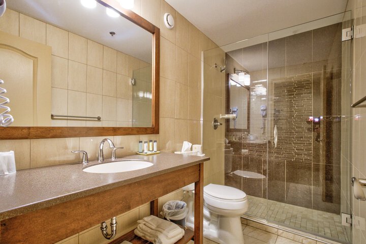 Room 15 of 28