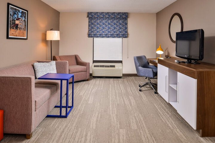 Room 40 of 69